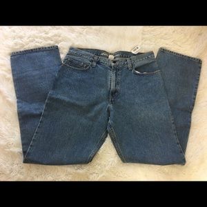 NWT Eddie Bauer Relaxed Jeans